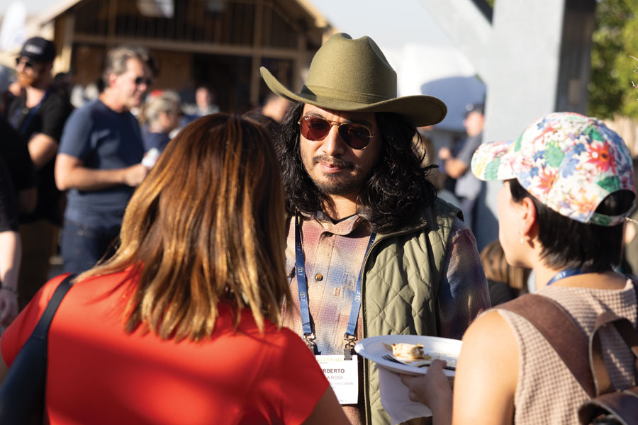 connections-that-count Discussions about glamping at the outdoor expo of Glamping Show Americas.
